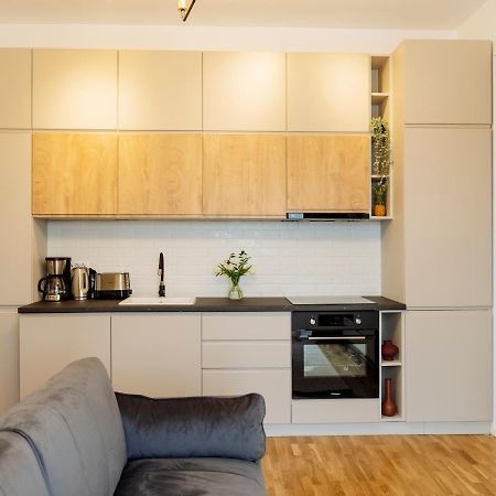 Sunny 2Br Flat - Top Location - Amazing Balcony Бухарест Екстер'єр фото