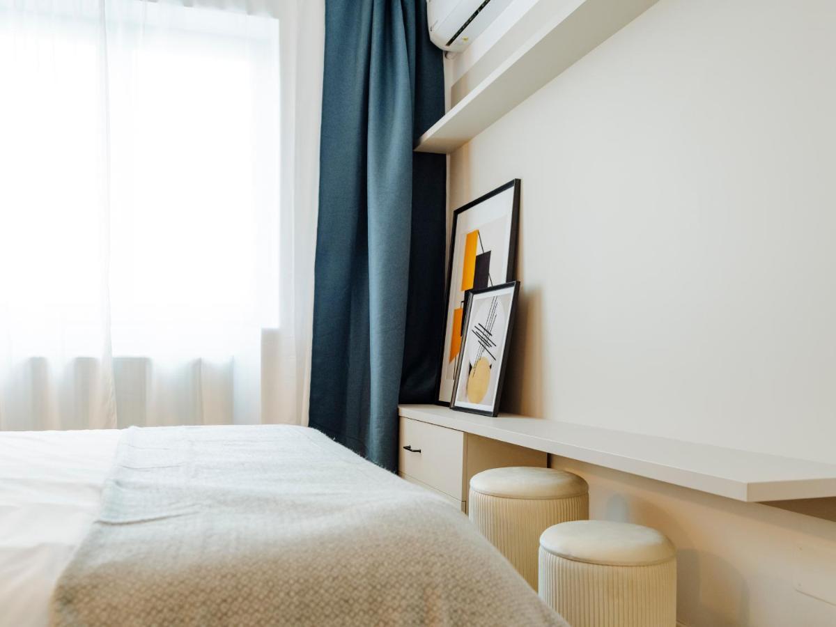 Sunny 2Br Flat - Top Location - Amazing Balcony Бухарест Екстер'єр фото