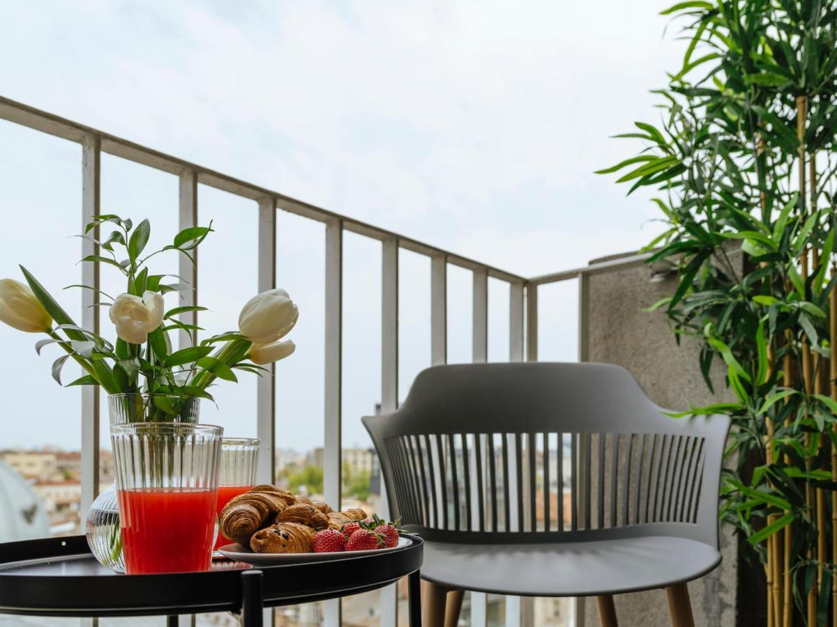 Sunny 2Br Flat - Top Location - Amazing Balcony Бухарест Екстер'єр фото