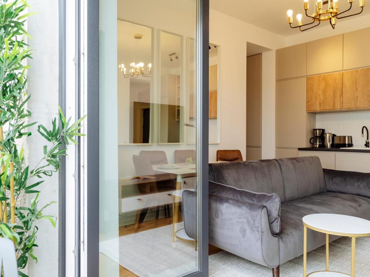 Sunny 2Br Flat - Top Location - Amazing Balcony Бухарест Екстер'єр фото