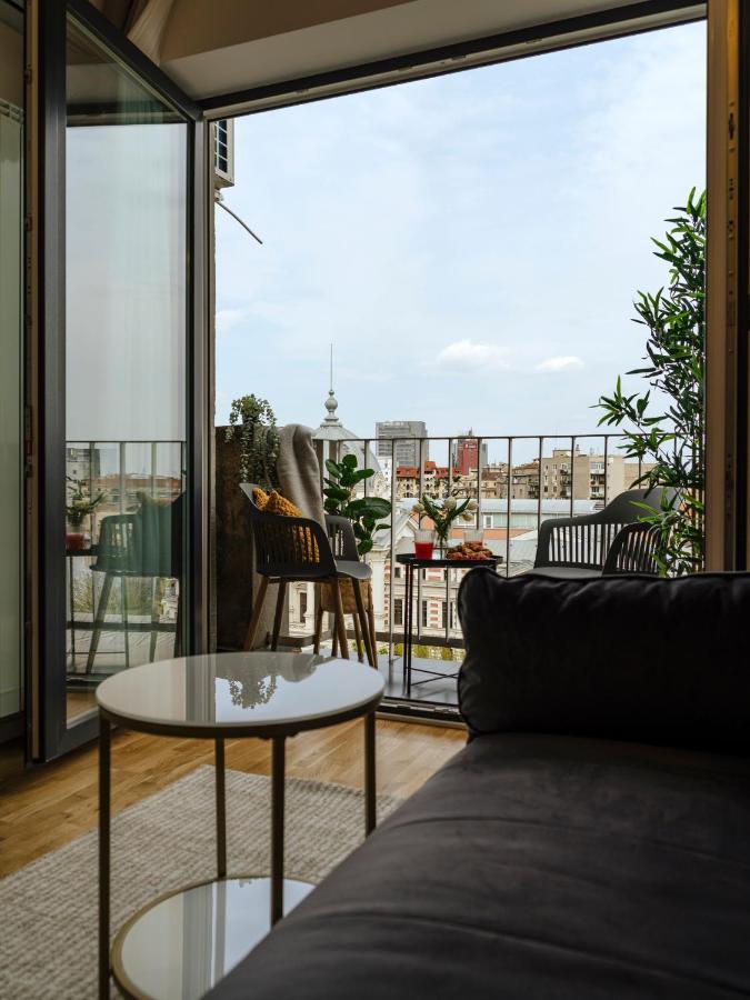 Sunny 2Br Flat - Top Location - Amazing Balcony Бухарест Екстер'єр фото